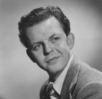 David Tomlinson Biography